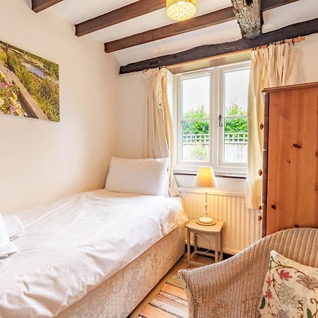 Host & Stay - Woodfalls Barn Burgh and Tuttington Екстериор снимка